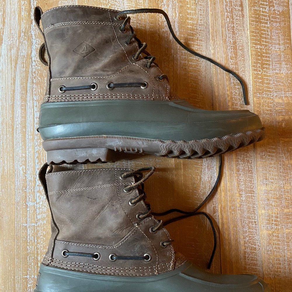 SPERRY Men’s Size 10.5 Duck Boots